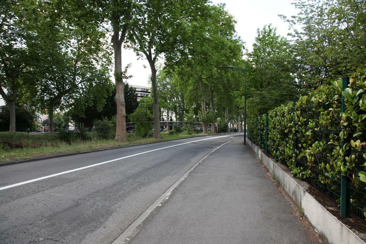 Apartamento Lespinet Toulouse Exterior foto